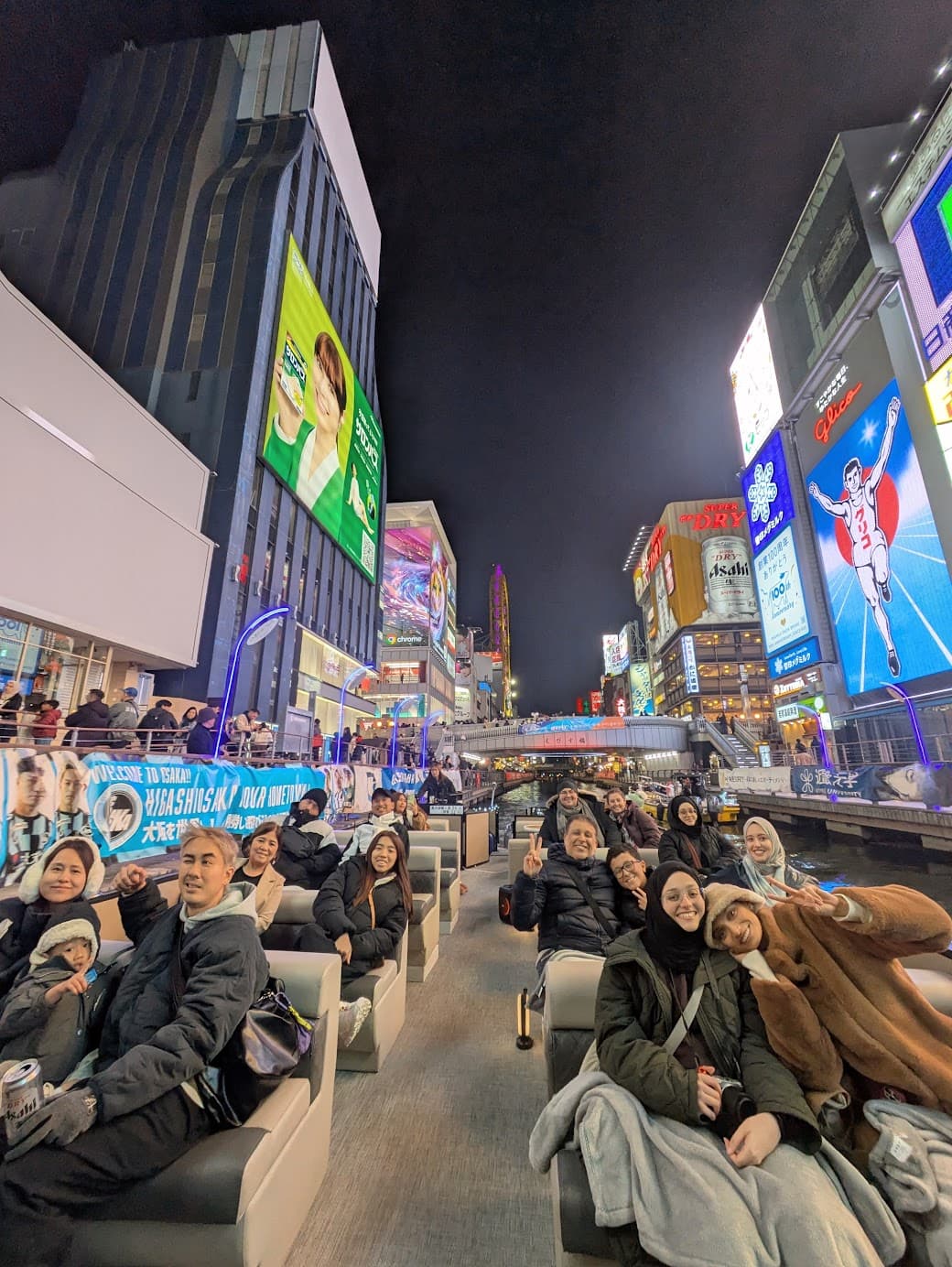 グリコ看板を水上から独占