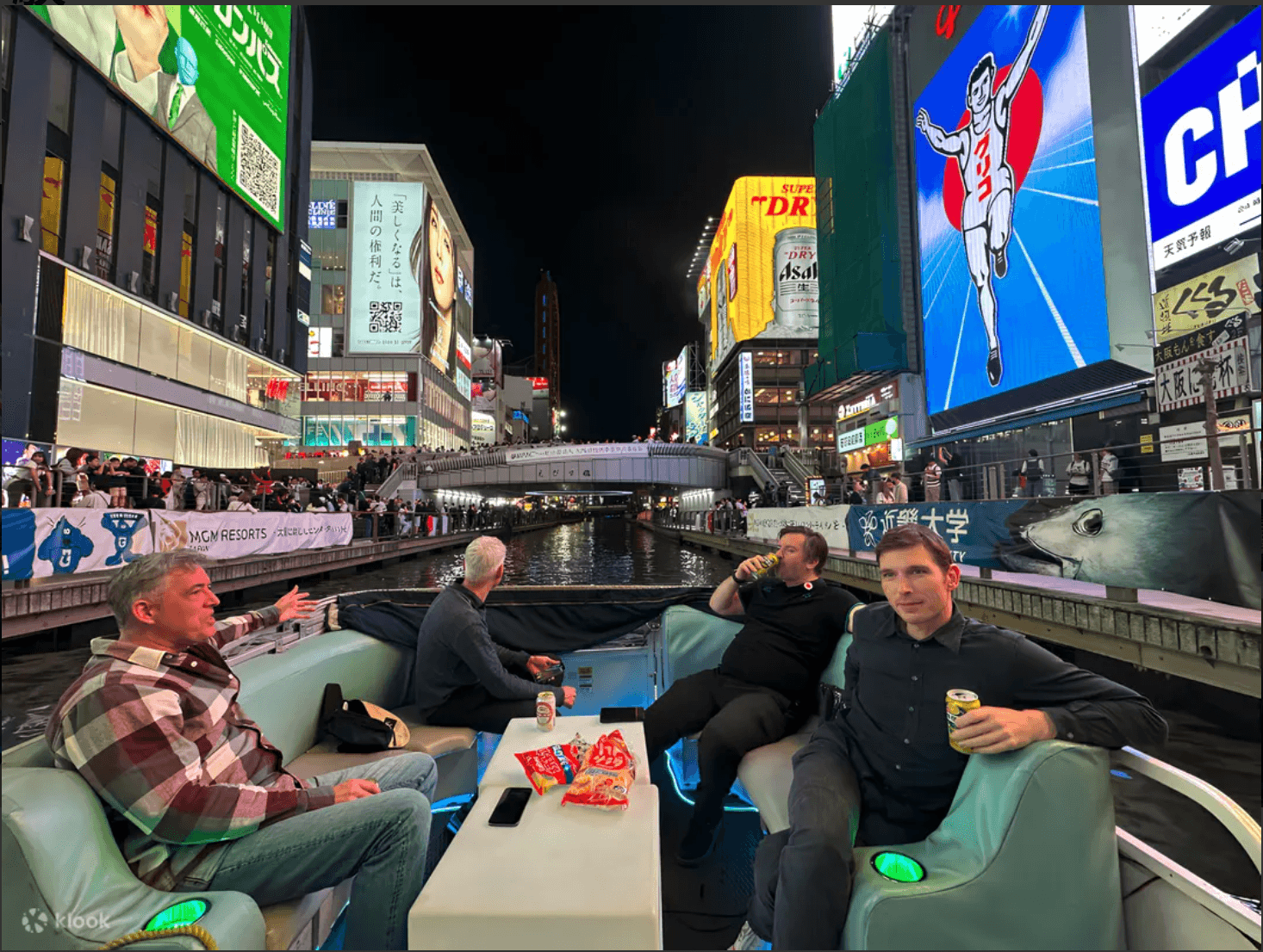 これぞ大阪。水上から楽しむ道頓堀ショートクルーズ