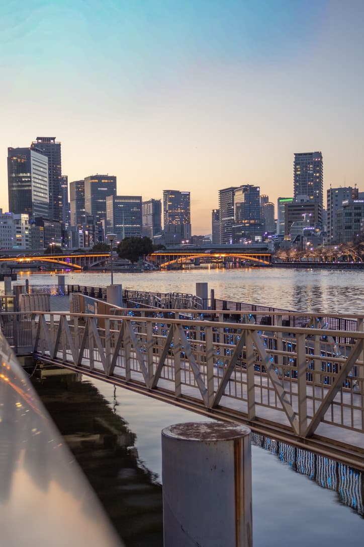 大阪の夜へクルーズ